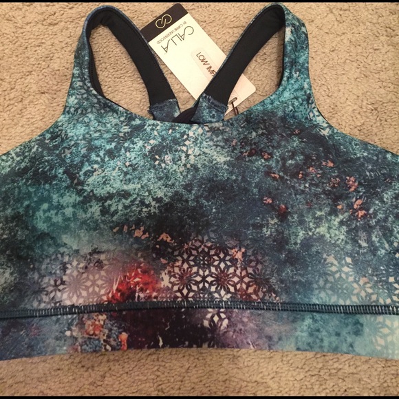 CALIA by Carrie Underwood Other - BNWT CALIA by Carrie u Sherwood sports bra Small