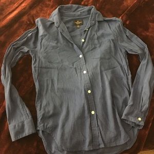 Collared looser shirt