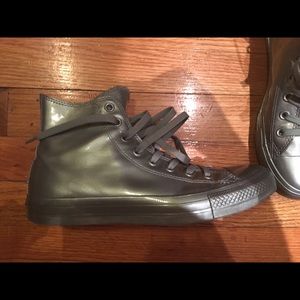 Like New Waterproof Metallic Converse