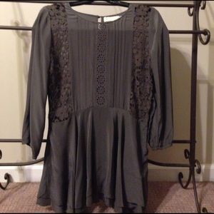 4 love and liberty. Grey blouse