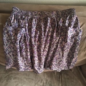 Grey floral skirt with pockets