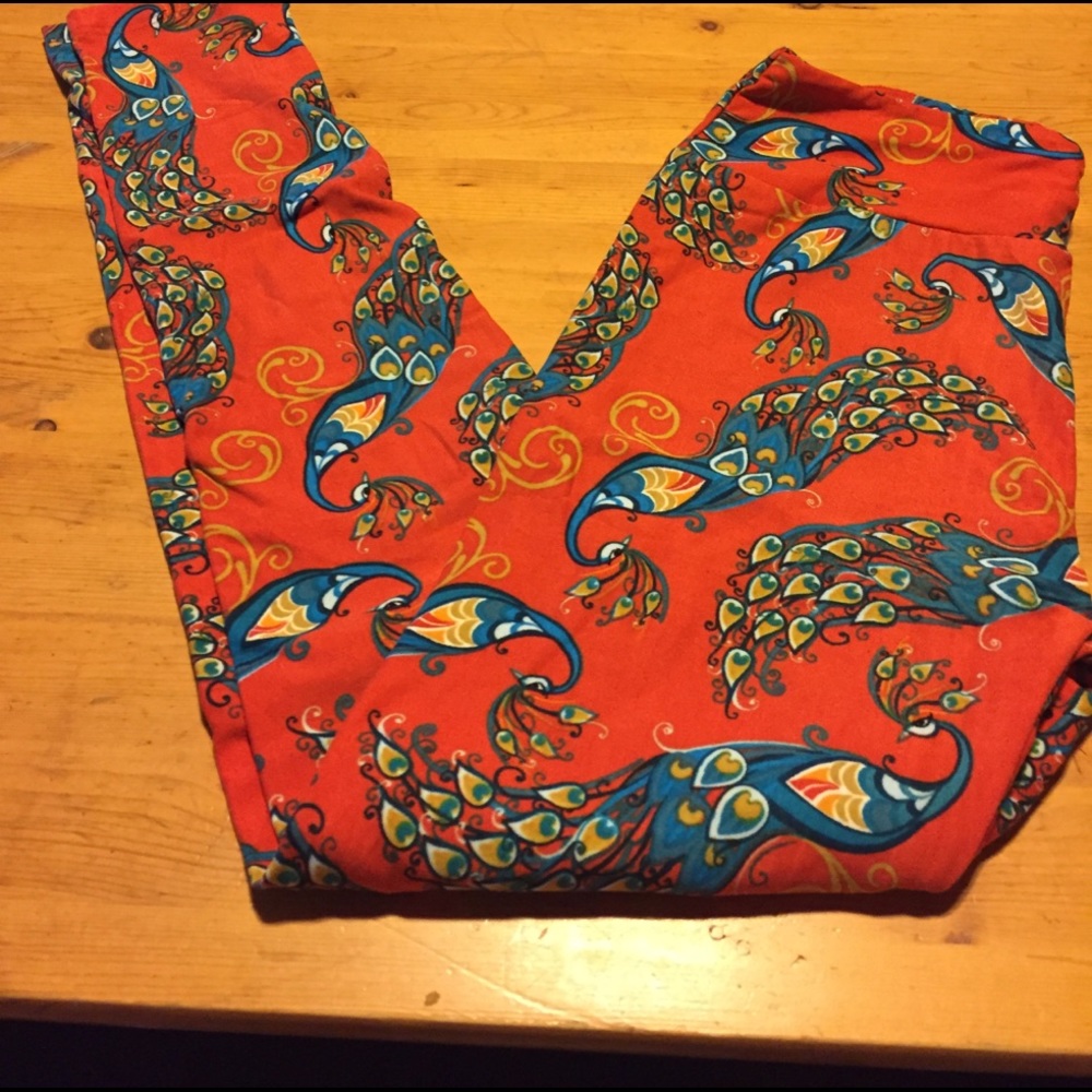 🎉SALE🎉BNWT LULAROE PEACOCKS OS LEGGINGS
