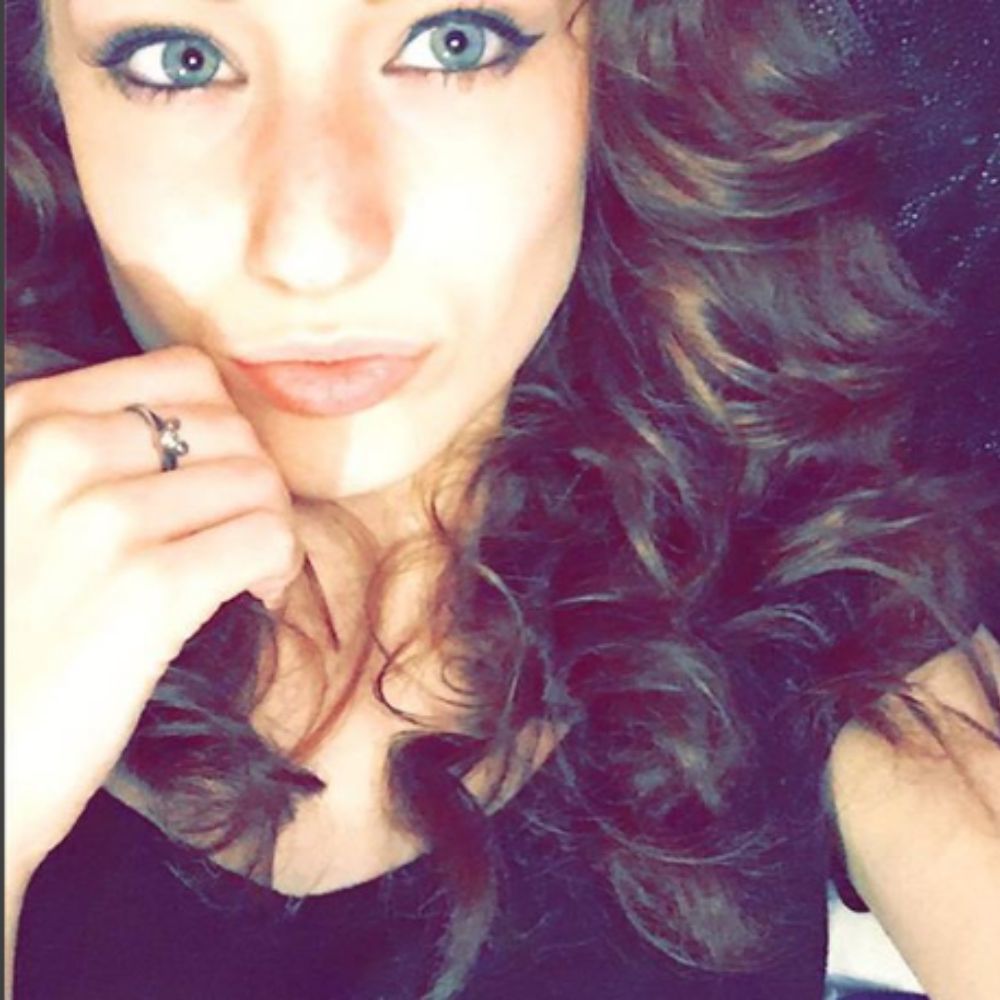 Meet your Posher, Isabella