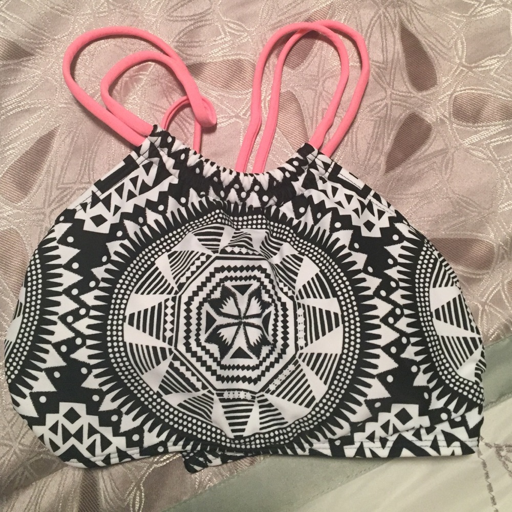 Cross crossed back bikini top