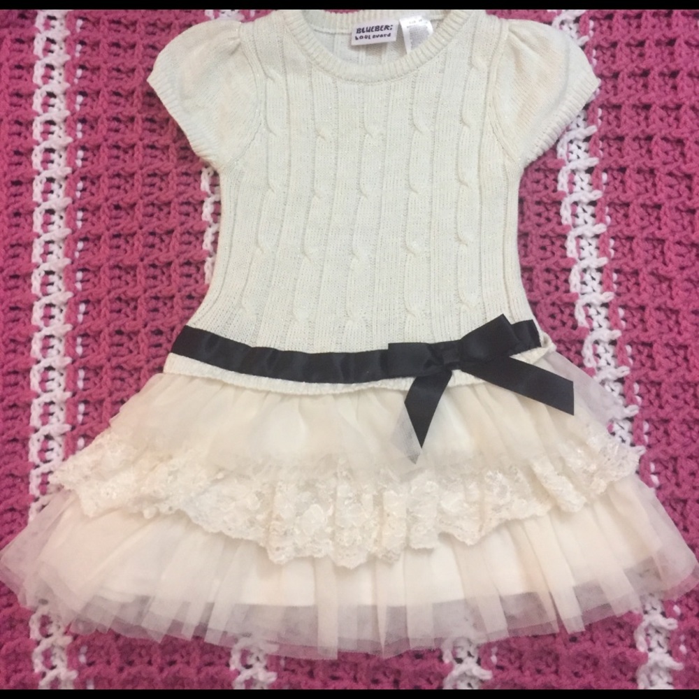 Light knit cream tunic dress