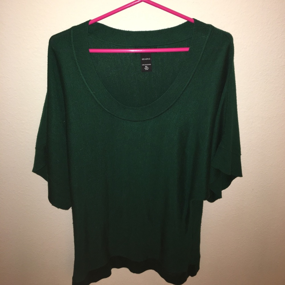 Green oversized sweater