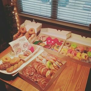 Meet your Posher, Davis