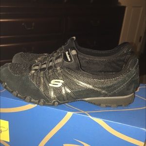 Skechers shoes sz 7.5