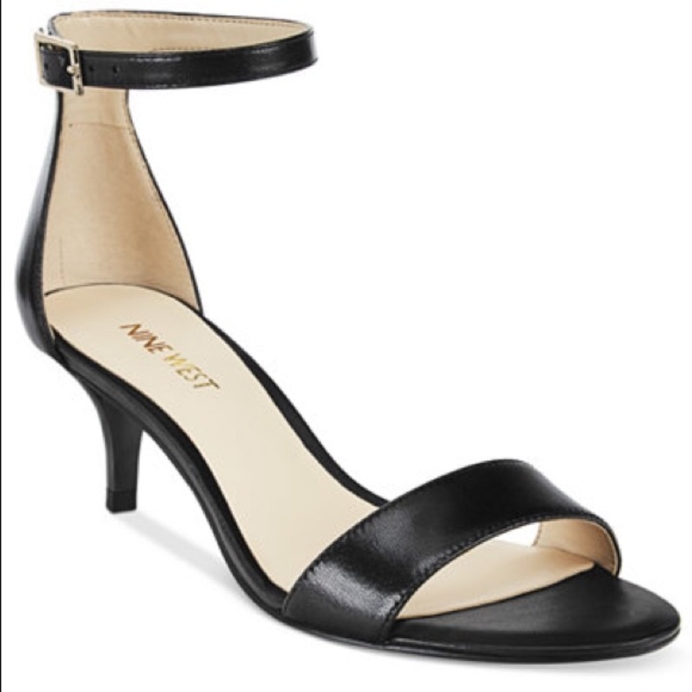 Nine West ‘Leisa’ Black Kitten Heel Sandals size 8