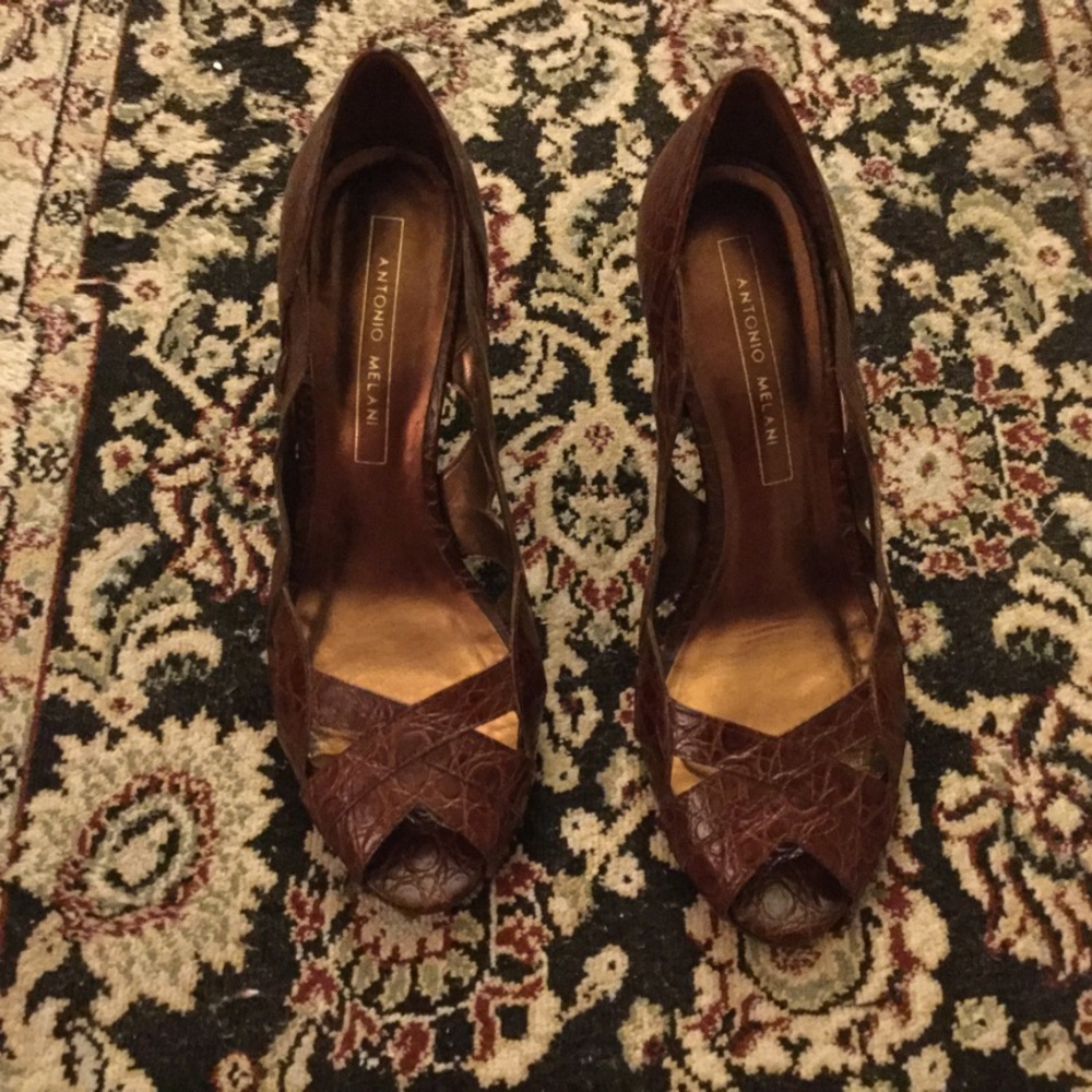 🌼Brown Antonio Melani Heels🌼