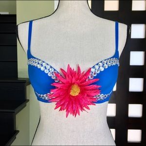 ❌SOLD❌Custom Victoria's Secret Rave event bra