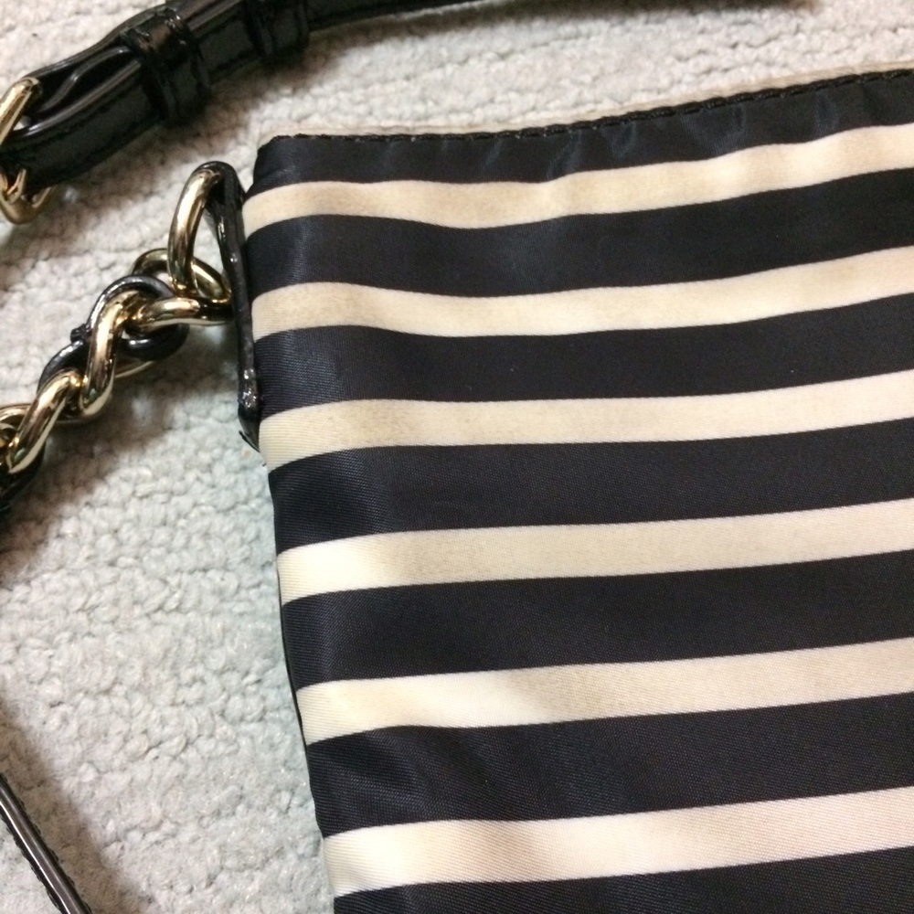 🚫SOLD🚫 Kate Spade nylon striped Crossbody purse - Picture 3 of 4