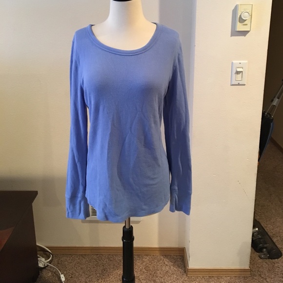 GAP Tops - Gap blue thermal .