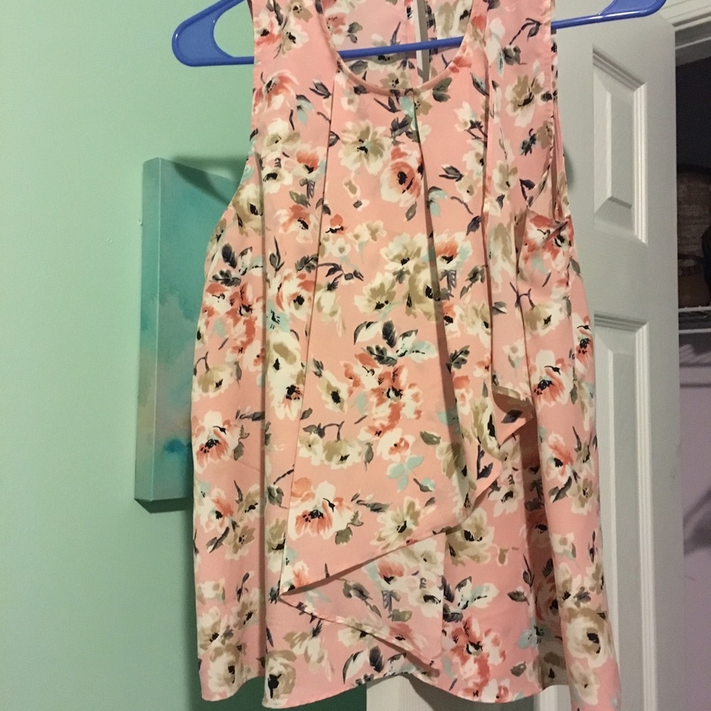 Gorgeous pink top! NWOT