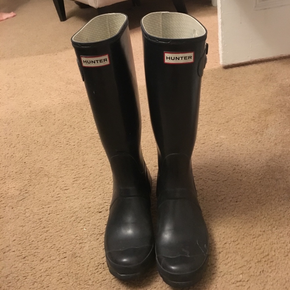 Hunter boots black size 8