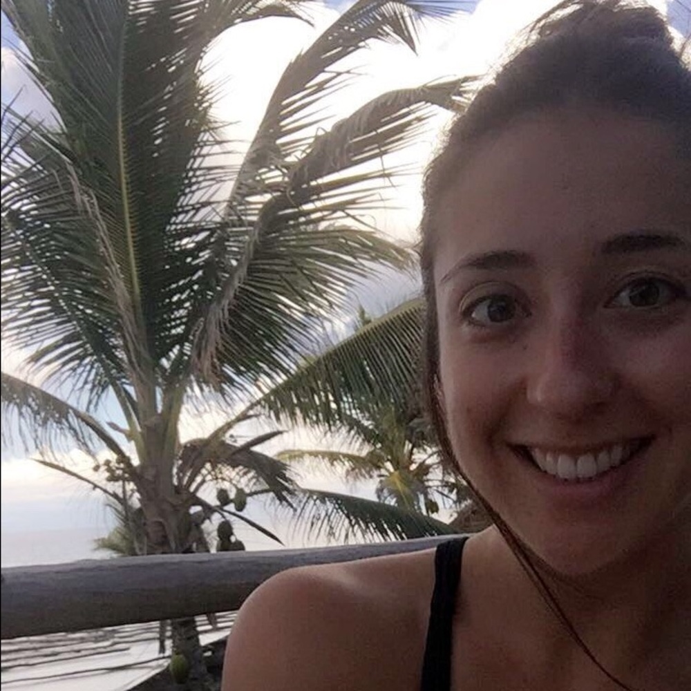 Meet your Posher, Ashley