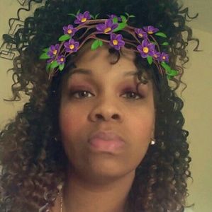 Meet your Posher, Candace