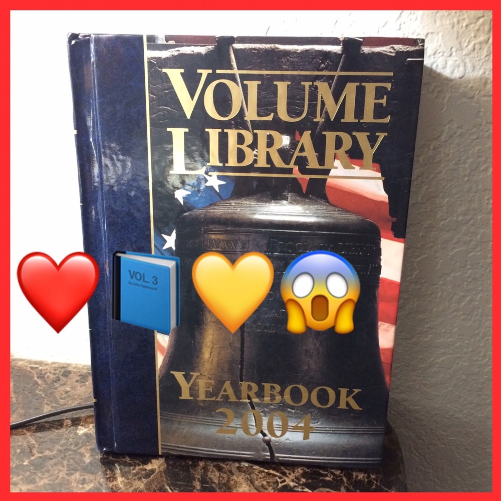 📘😱 VOLUME LIBRARY 2004 YEARBOOK, southwestern