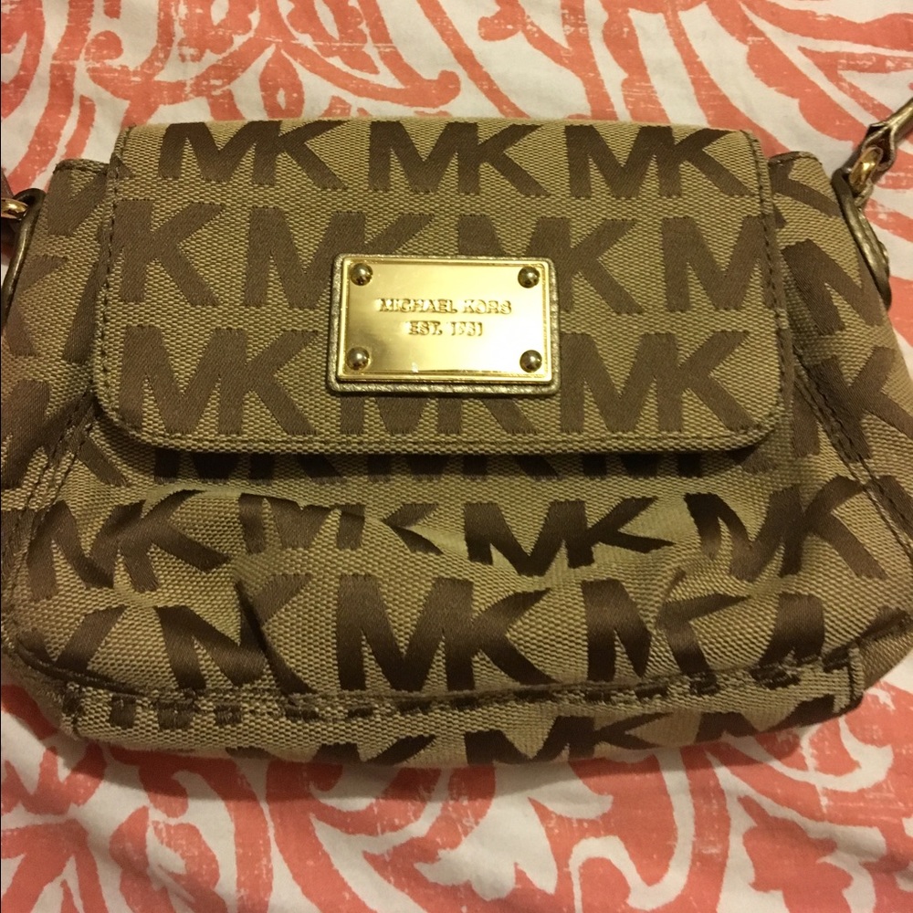 Michael Kors cross body