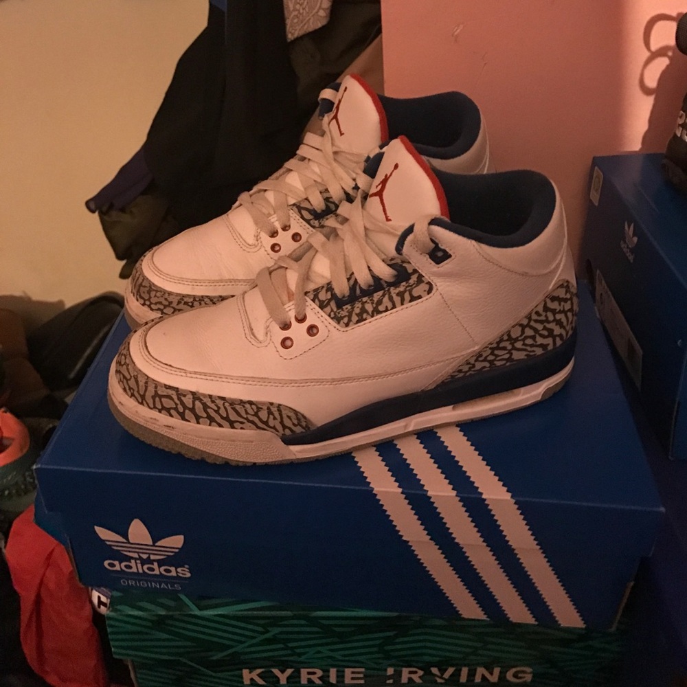 True blue retro Jordan 3's for trade
