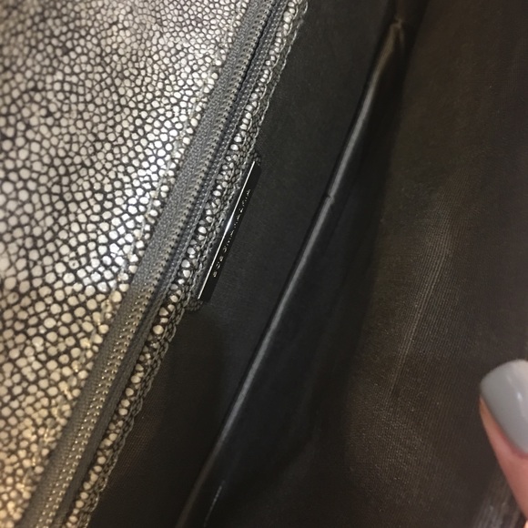 🚨SOLD🚨 NWT BCBG envelope clutch - Picture 5 of 5