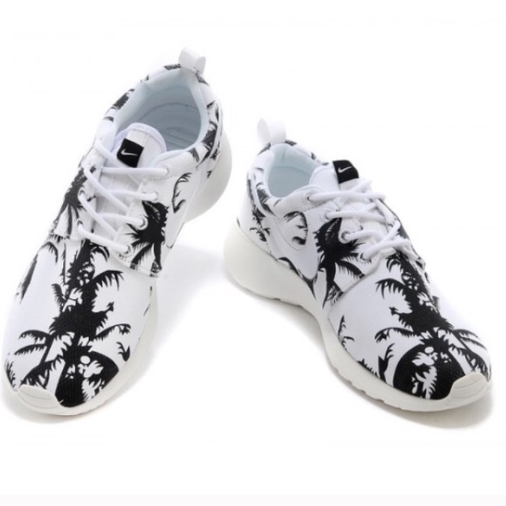 Nike palm roshe!