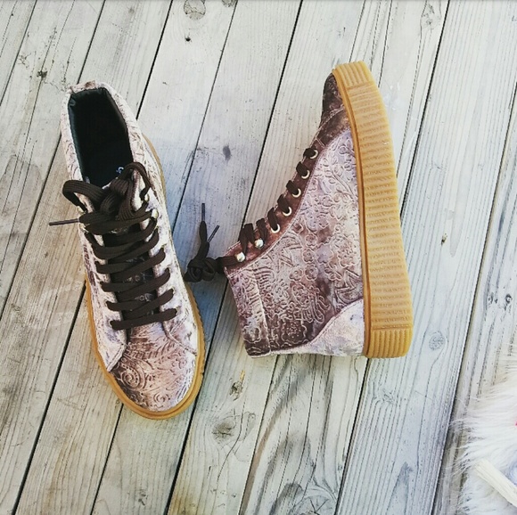 LAST PAIR!!//The Loni//Mauve Velvet creepers - Picture 4 of 4