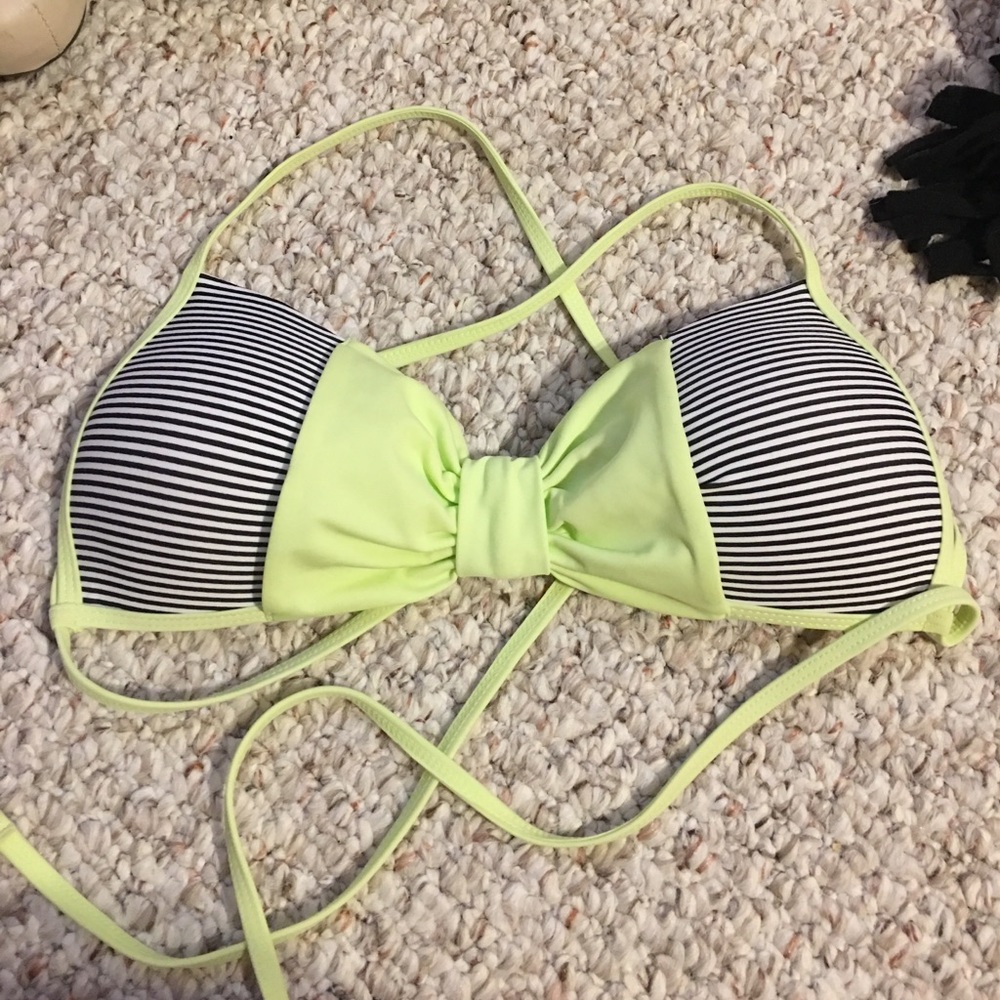 Bikini top