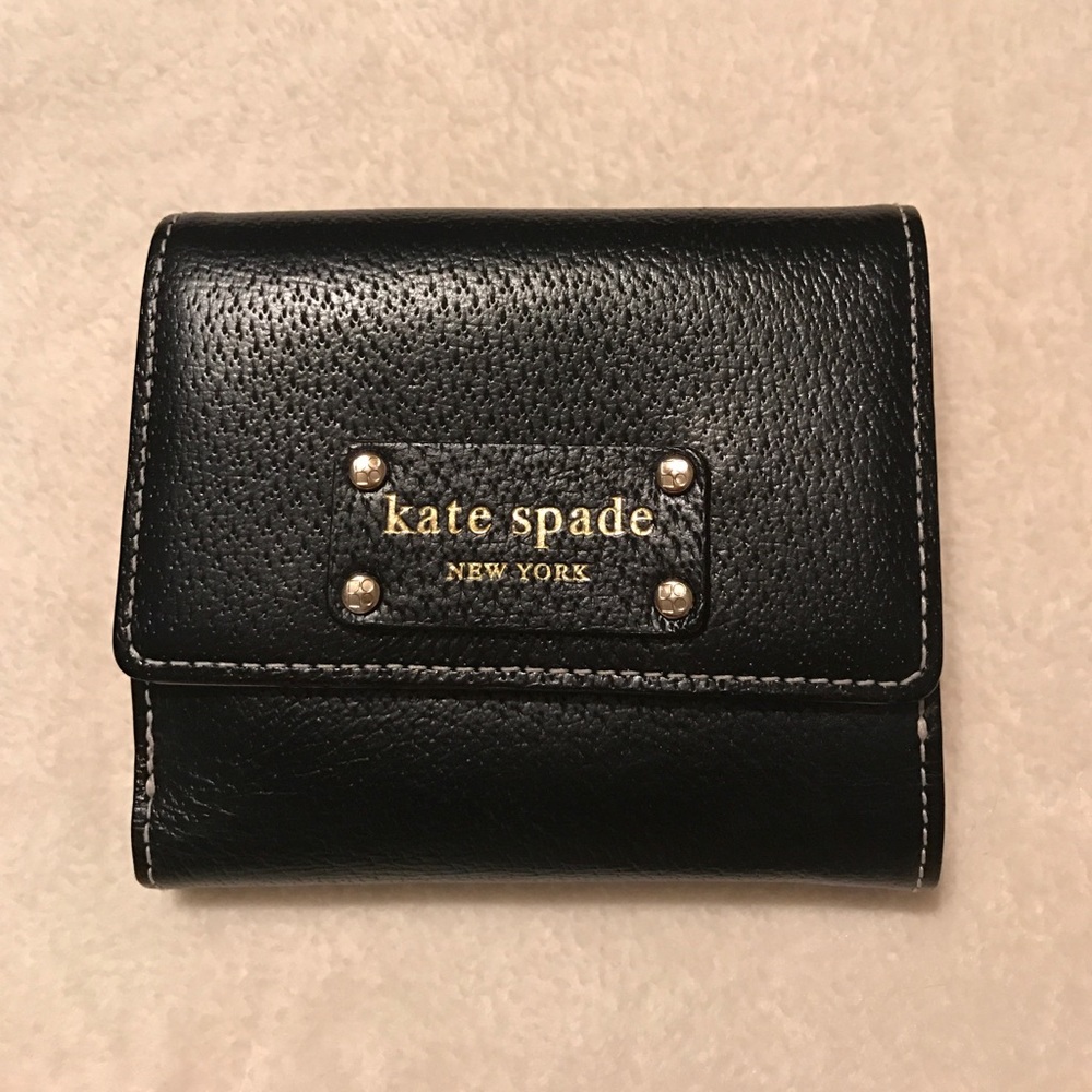 Kate spade bifold wallet