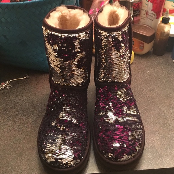 Uggs - Picture 3 of 4