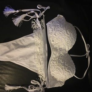 Bikini suit white size Large push up bra brand new