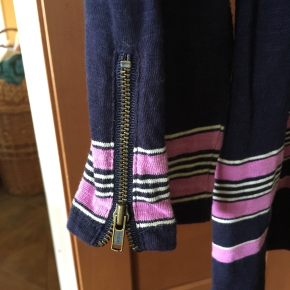 J Crew Navy/Orchid top - Picture 6 of 8