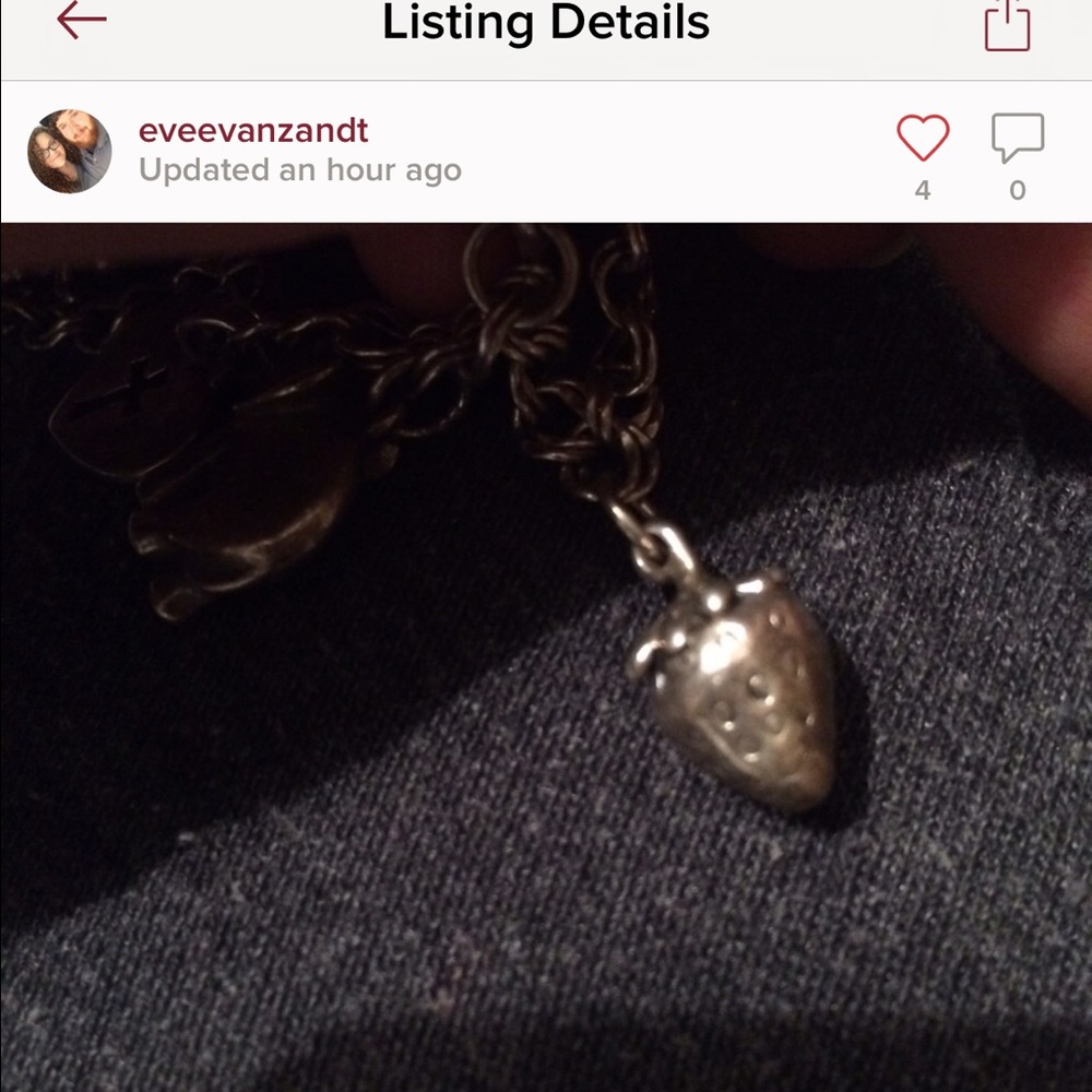Be aware of this lady
