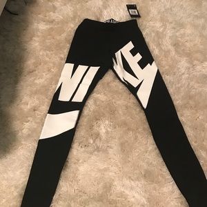 NIKE Logo Tights