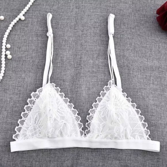 🔥FINAL SALE!🔥🆕 The Layla Lacy Bralette - WHITE - Picture 5 of 5