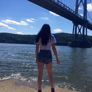 Meet your Posher, Fiona