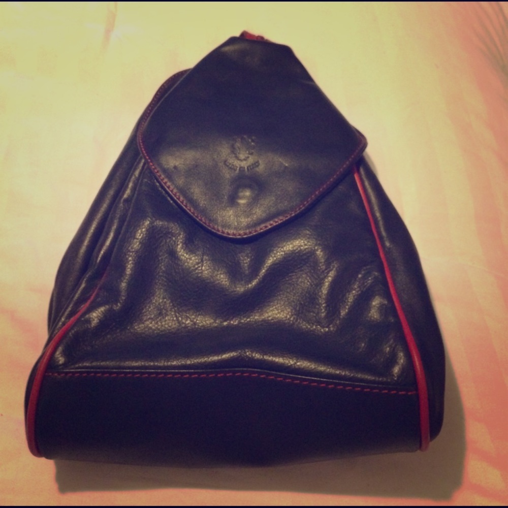 Black Italian genuine leather handbag/backpack