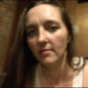 Meet your Posher, Alisha