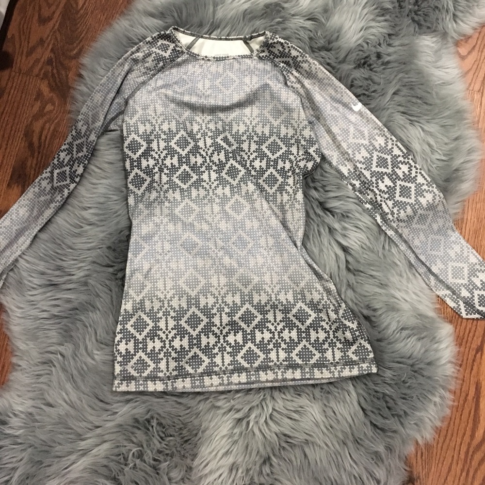 Nike long sleeve dry fit