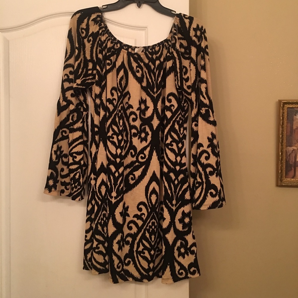 Tunic/dress black and taupe