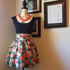 High Waisted Floral Print Skirt