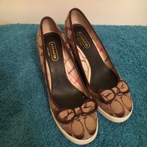 Coach signature Sweetie Wedge shoe size 8