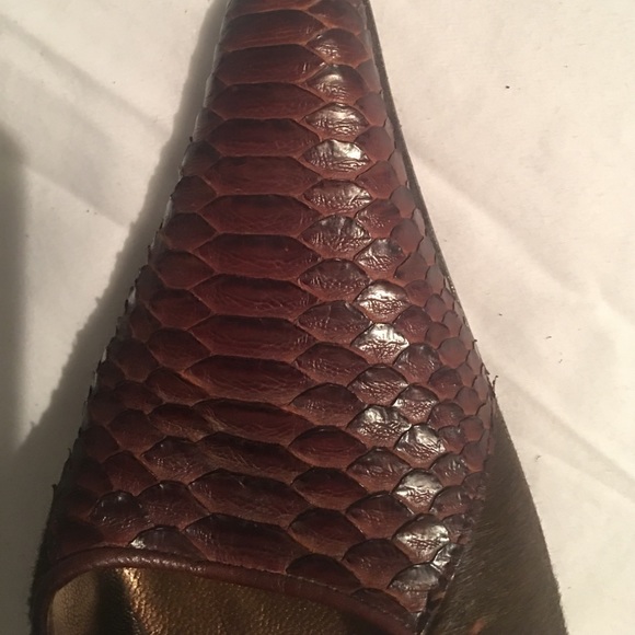 Brown pumps with snake skin and fur mix - Picture 3 of 6