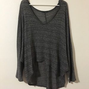 BRANDY MELVILLE gray high-low sweater