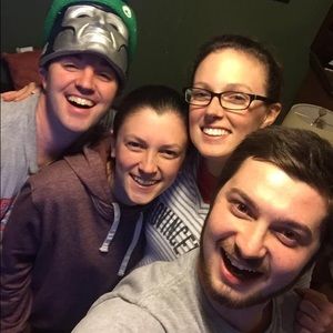 Meet your Posher, Sam