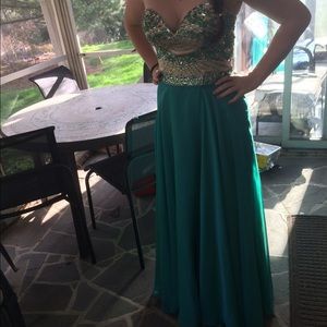 sherri hill strapless green prom dress