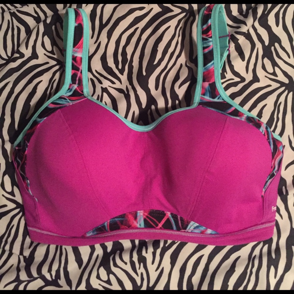 Freya wired padded maximum support sports bra