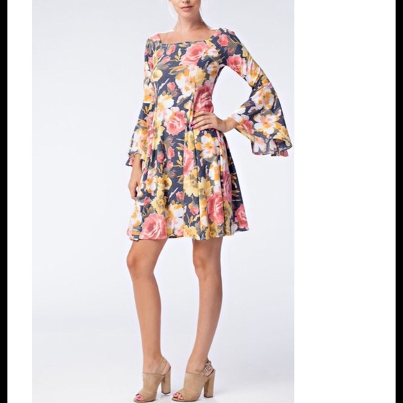 ✨LAST ONES✨Off the shoulder Gorgeous floral dress - Picture 2 of 5