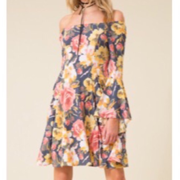 ✨LAST ONES✨Off the shoulder Gorgeous floral dress - Picture 4 of 5