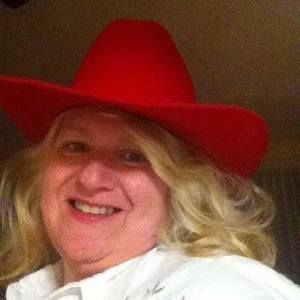 Meet your Posher, Beverly